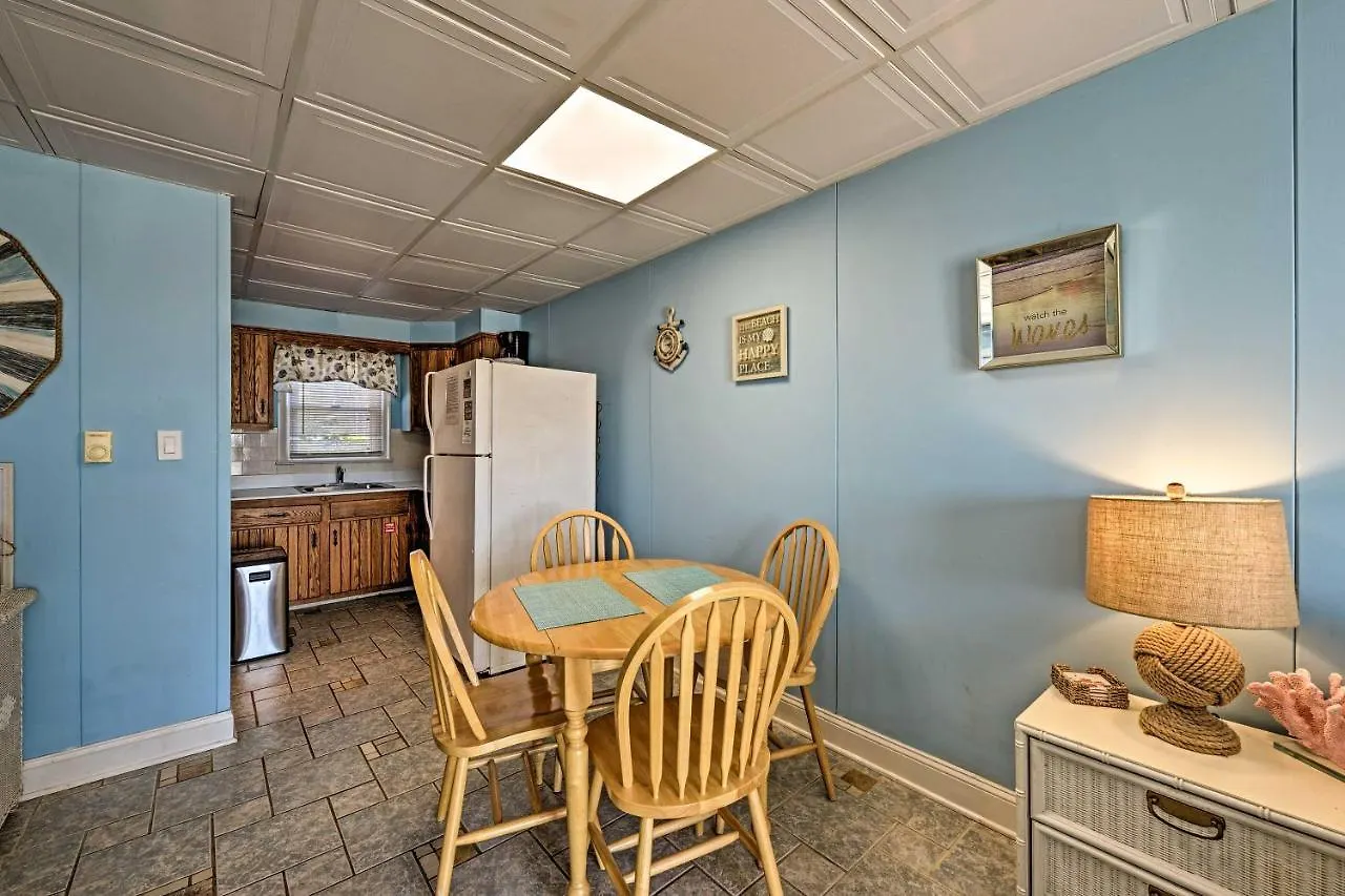 Bright Ocean City Escape With Direct Beach Access!